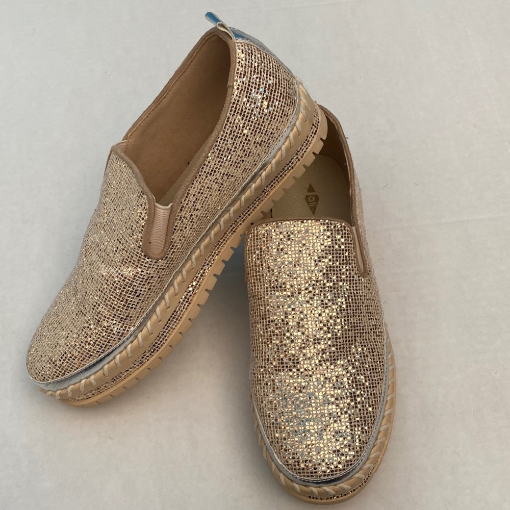 Floralmoda Women Casual Fashion Rhinestone Slip-On Loafers/ Sneakers